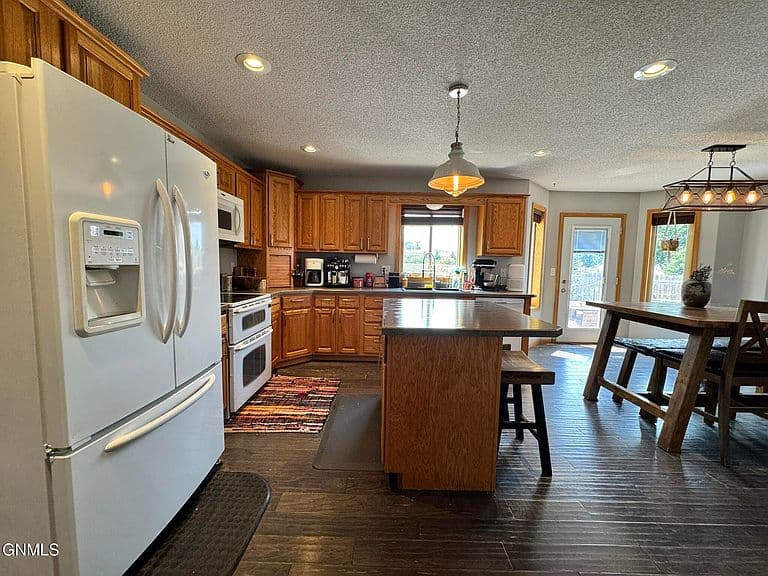 3651 Palomino Dr N photo 4