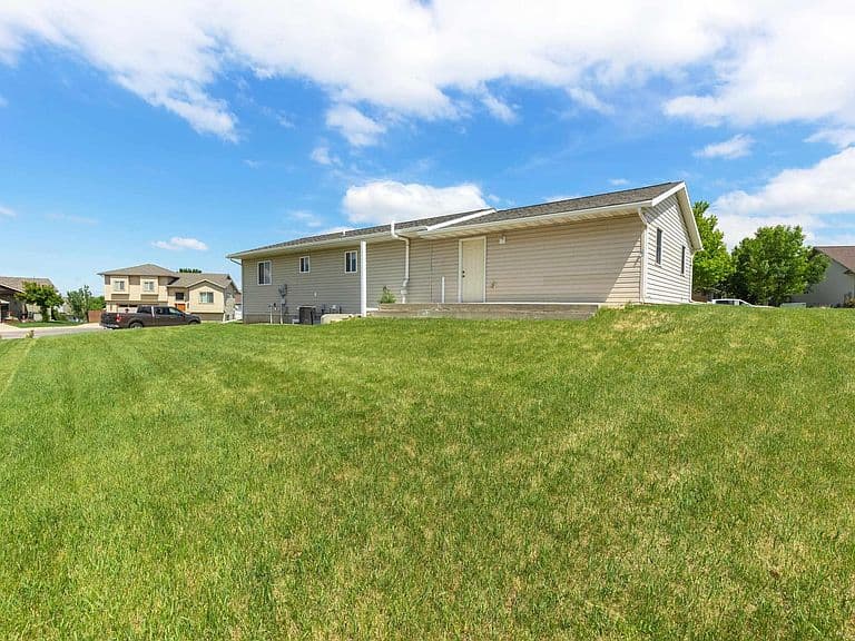 434 Field View Dr photo 4