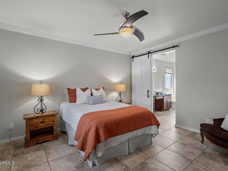1229 E SHANGRI LA Road photo 4