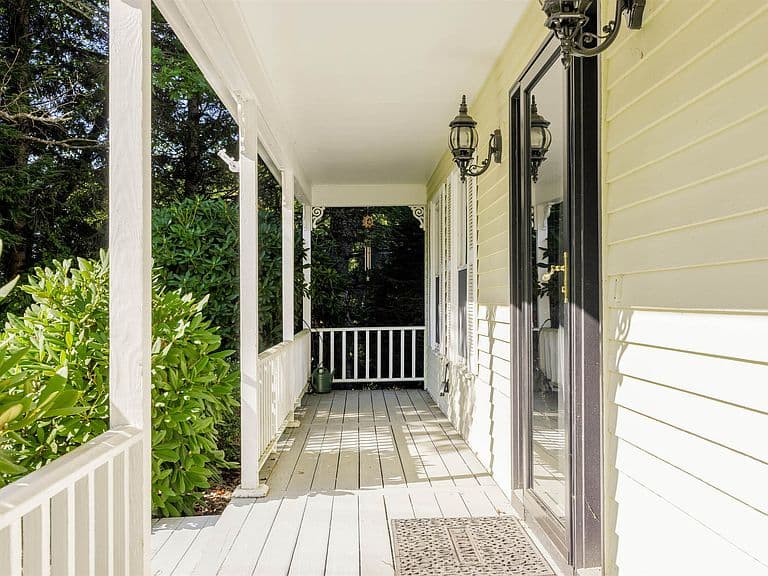 16 Cherry Hill Road photo 3