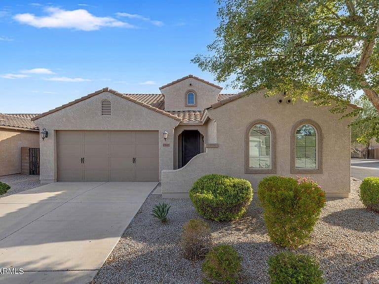 23645 W HOPI Street photo 3