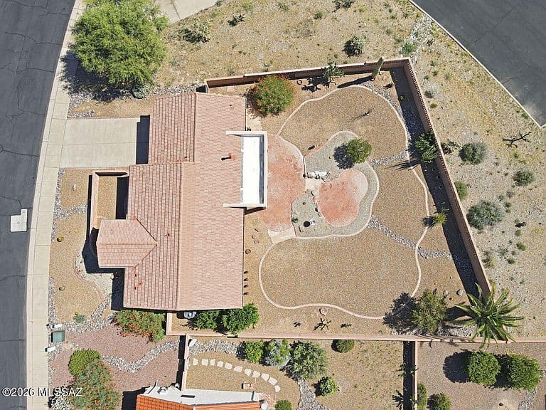 1735 W Vista Ridge Dr photo 4