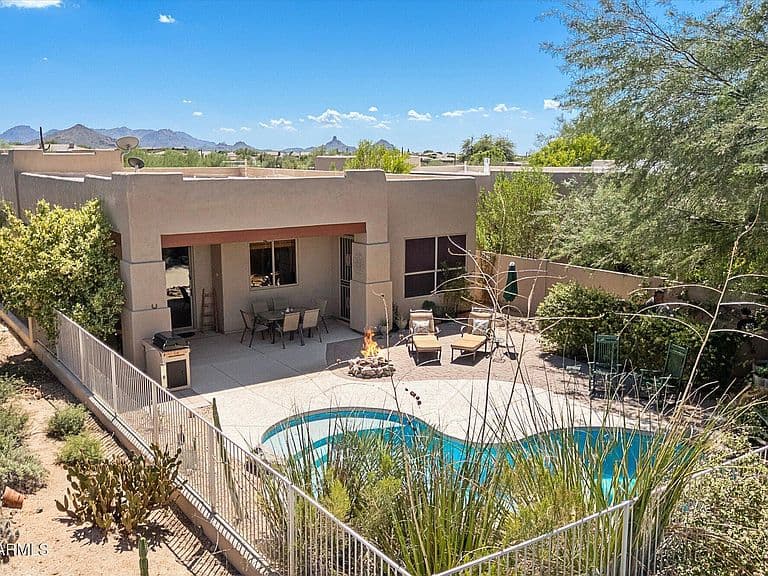 9718 E CHUCKWAGON Lane photo 3