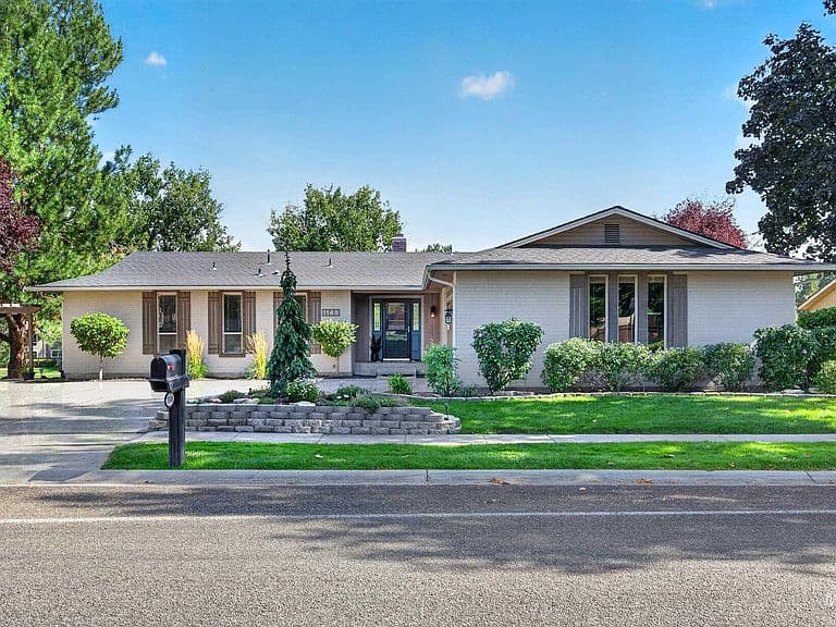 1148 N Eagle Hills Way photo 1