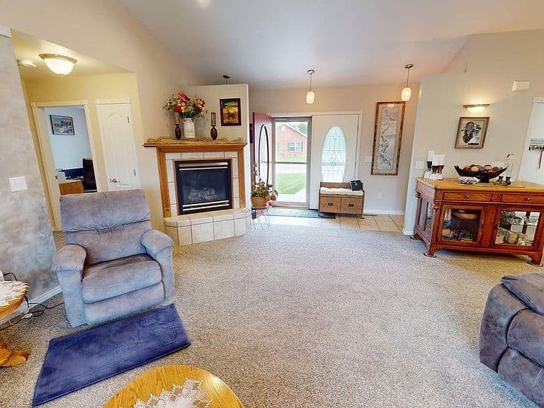 205 Indian Lookout Dr photo 5