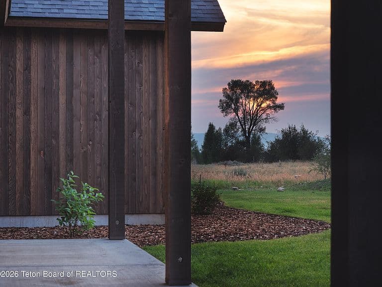 1198 Miller Ranch Rd photo 5