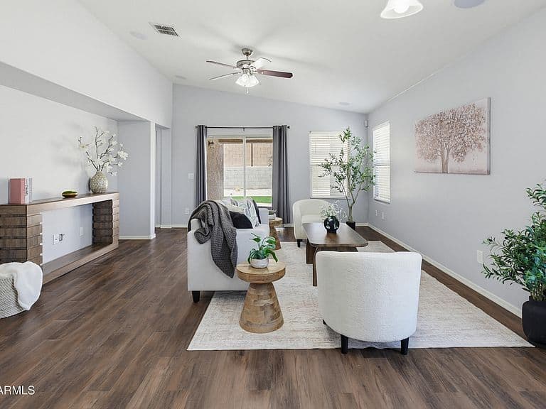 18424 W GETTY Drive photo 4