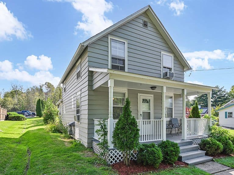 7786 Williston Road photo 2