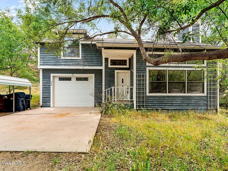 998 W Canyon Dr photo 1