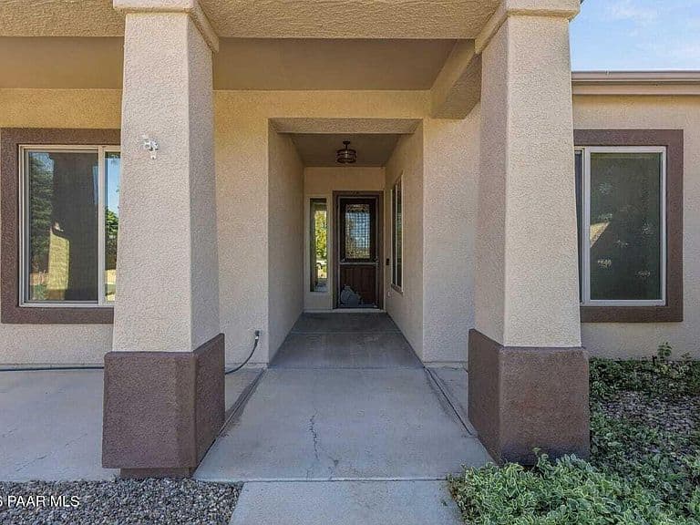 7419 N Summit View Dr photo 3
