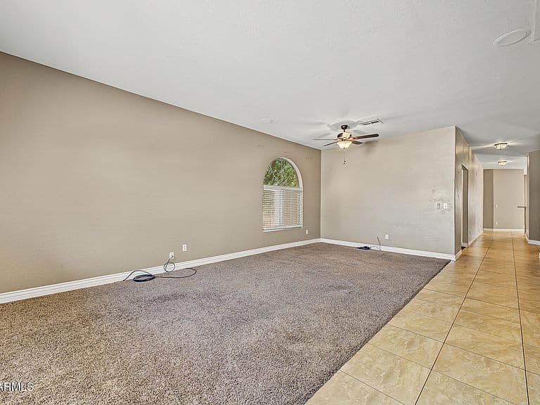 15807 W CALAVAR Road photo 5