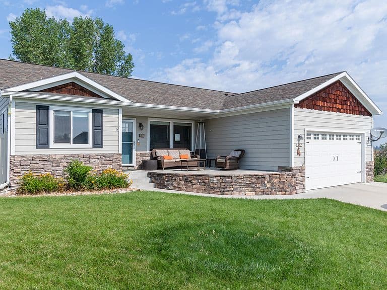 1362 Bobwhite Ct photo 1