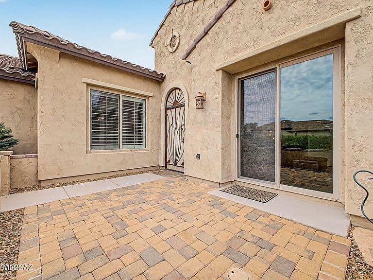 745 N Copper View Dr photo 3