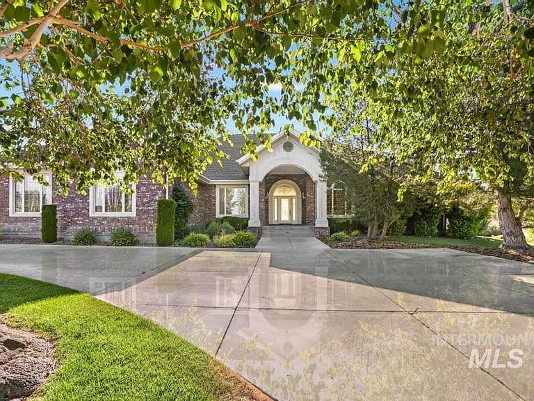 4098 Hidden Lakes Dr photo 4