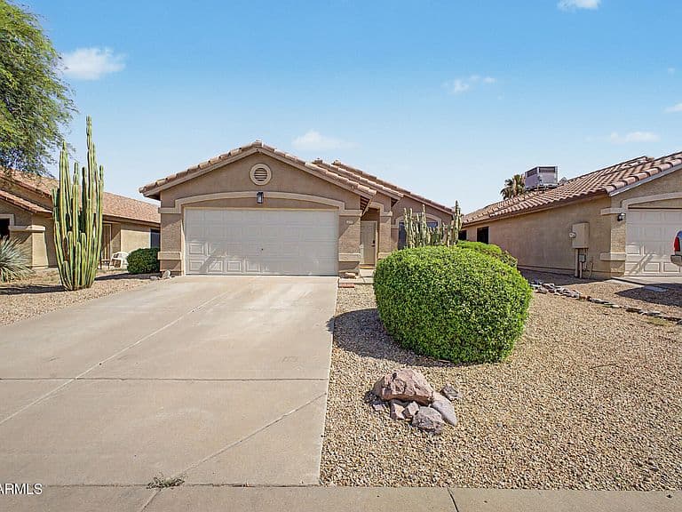 1078 E PIMA Avenue photo 1
