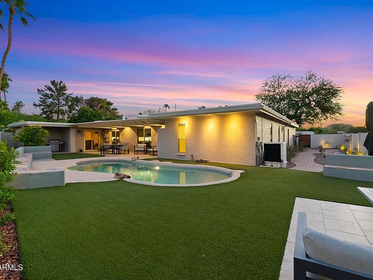 3315 E MALAPAI Drive photo 5