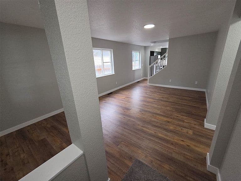 4665 Chesapeake Way photo 3