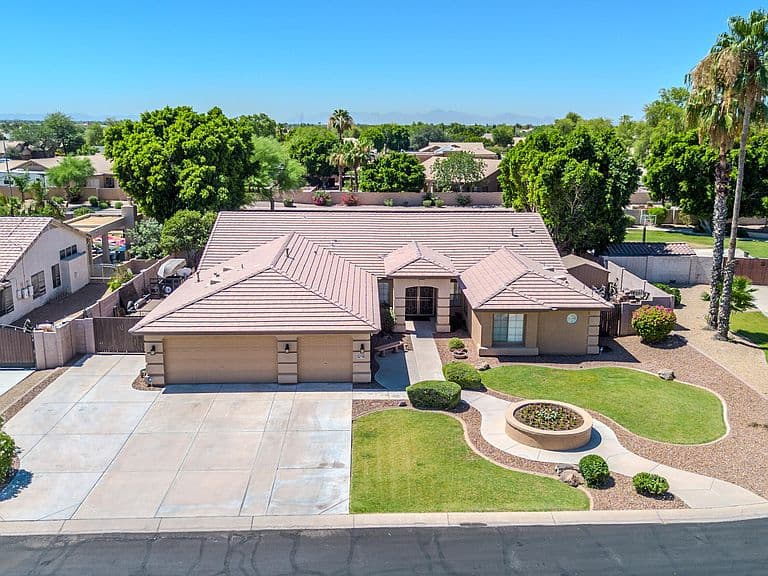 8039 W BRIDEN Lane photo 2