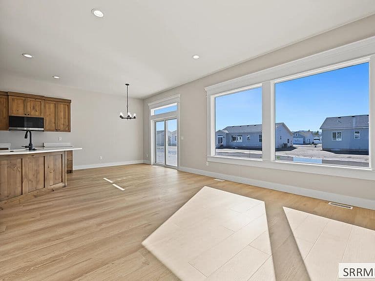 3042 Blue Muse Rd photo 2