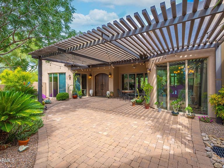 8650 E STAGHORN Lane photo 5
