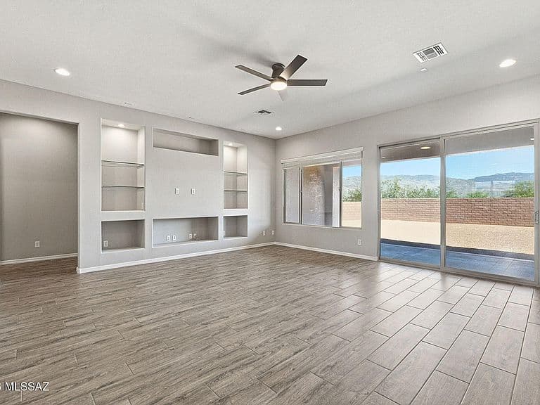8258 S Sonoran Oak Dr photo 3