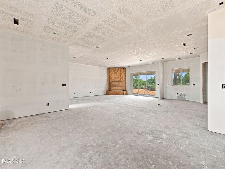 5465 W Carma Cir photo 5