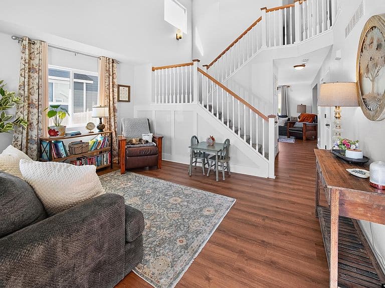 1602 Summerset Dr photo 1