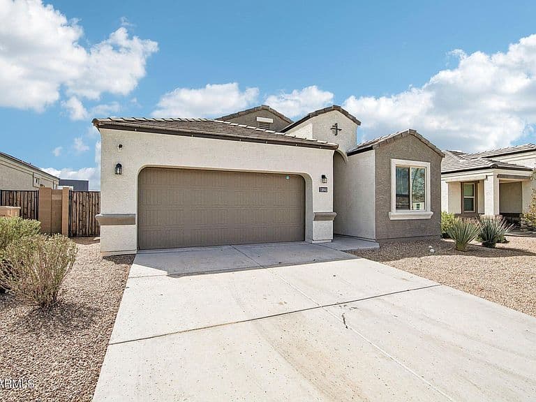 30943 W MULBERRY Drive photo 2