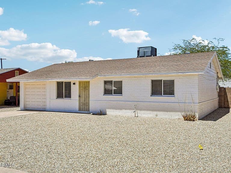 10258 N 18TH Avenue photo 1