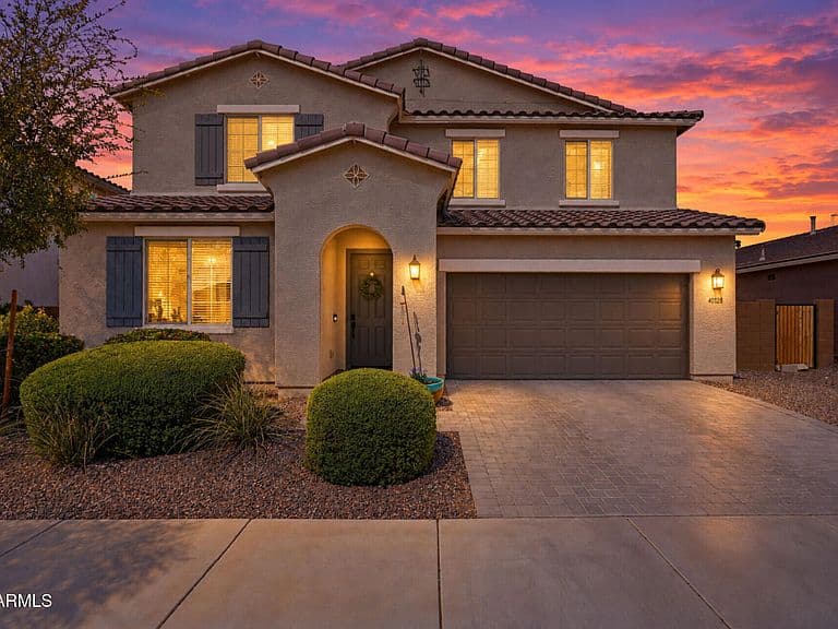 40128 W HENSLEY Way photo 3