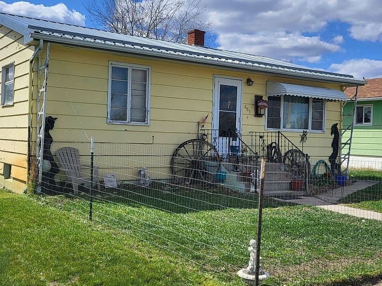 605 S Towne Ave photo 2