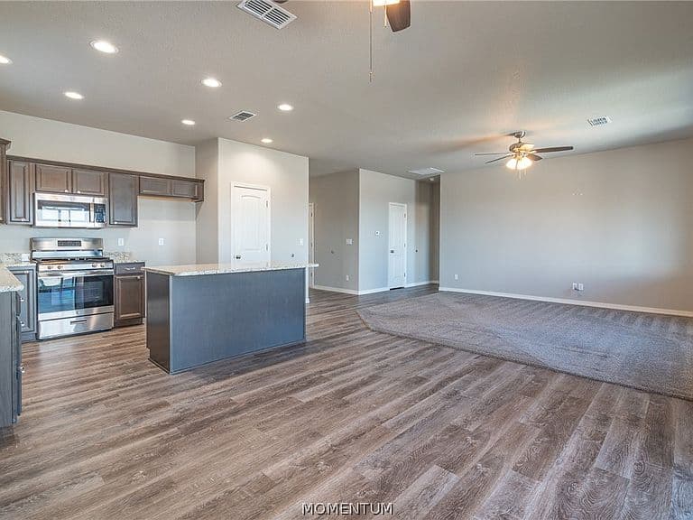 3621 Oak Cliffs Avenue photo 5