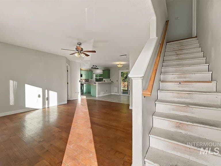 527 N Copper River Dr photo 2