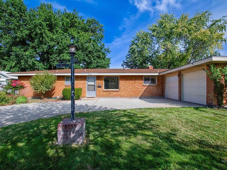 2716 N Redway Rd photo 1