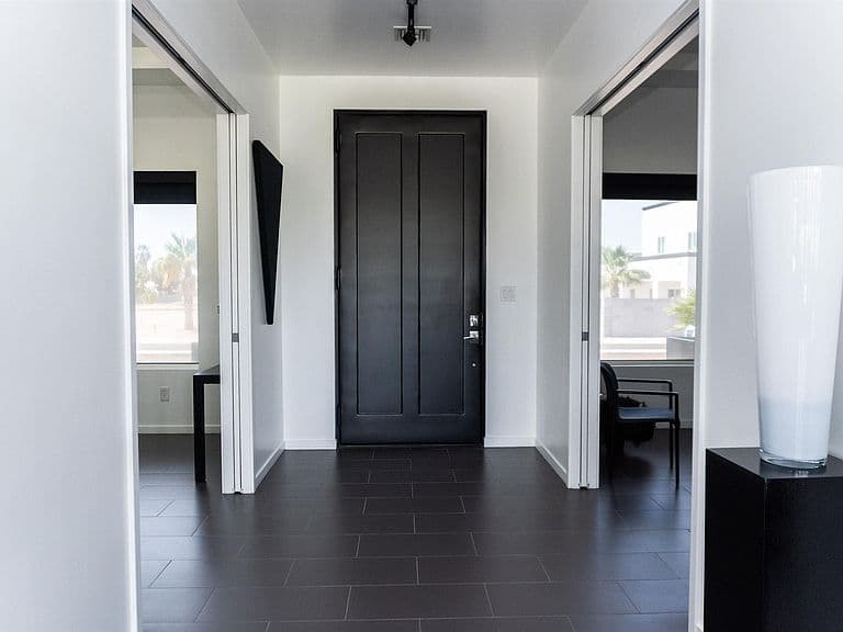 10211 S Del Valle photo 4