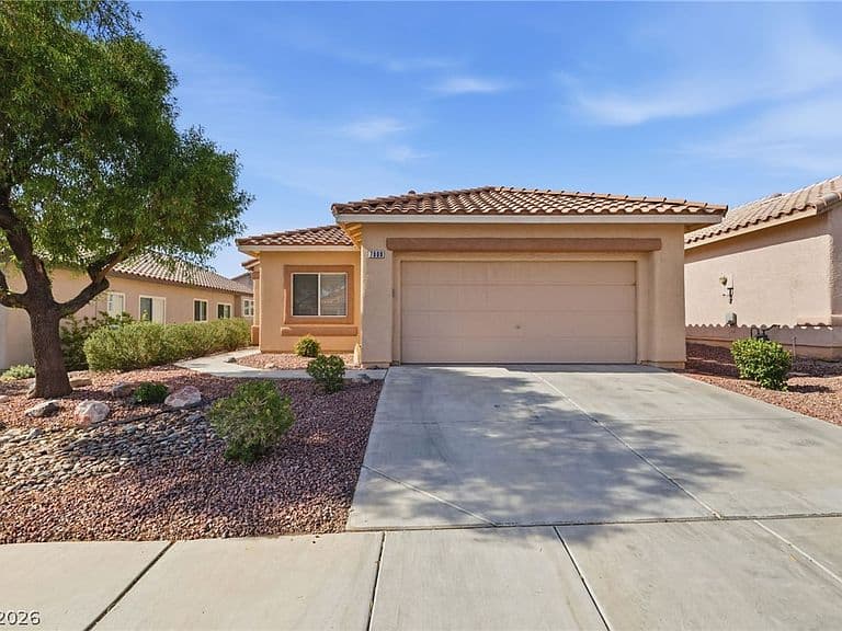7909 Pinnochio Ave photo 3