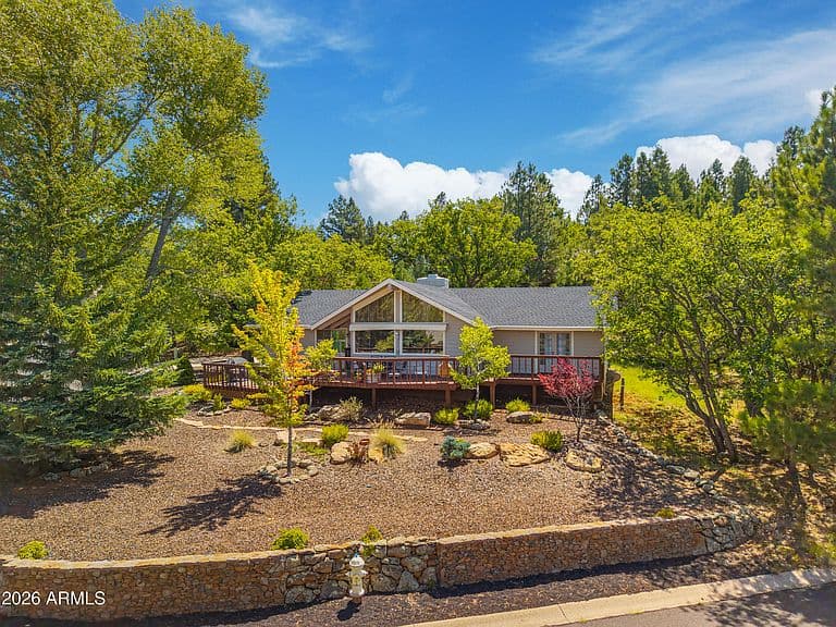 5801 E RIDGE Drive photo 1
