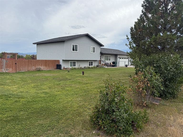 865 Terrence Rd photo 3