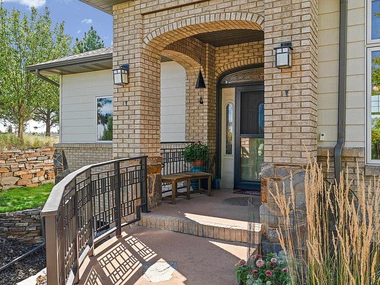 6419 Muirfield Dr photo 3