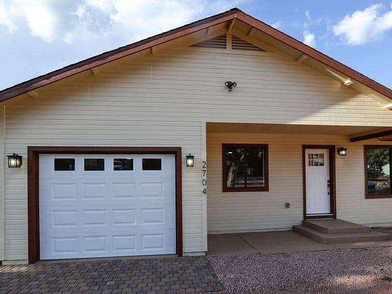 2704 W Palmer Dr photo 5