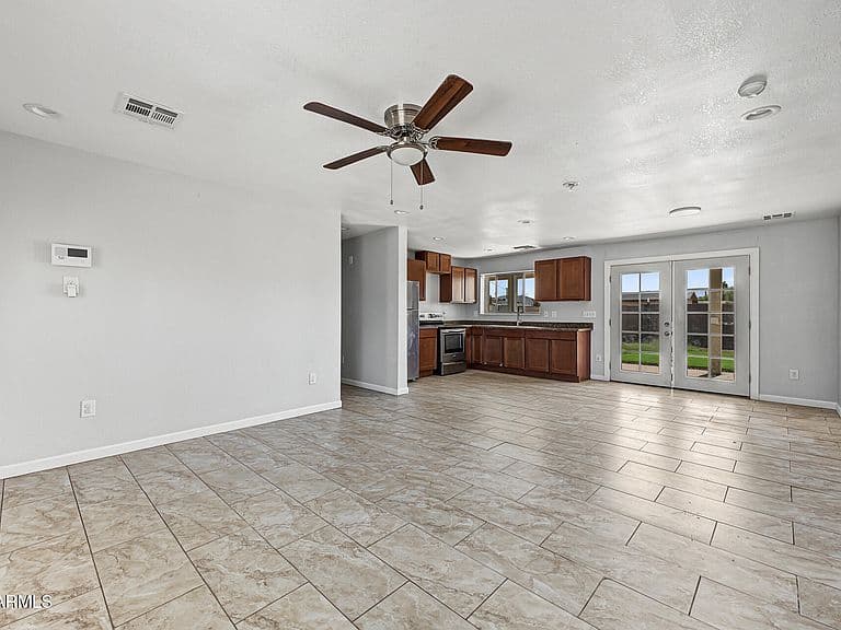 3635 W LA SALLE Street photo 5