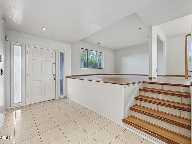 8625 E CITRUS Way photo 2