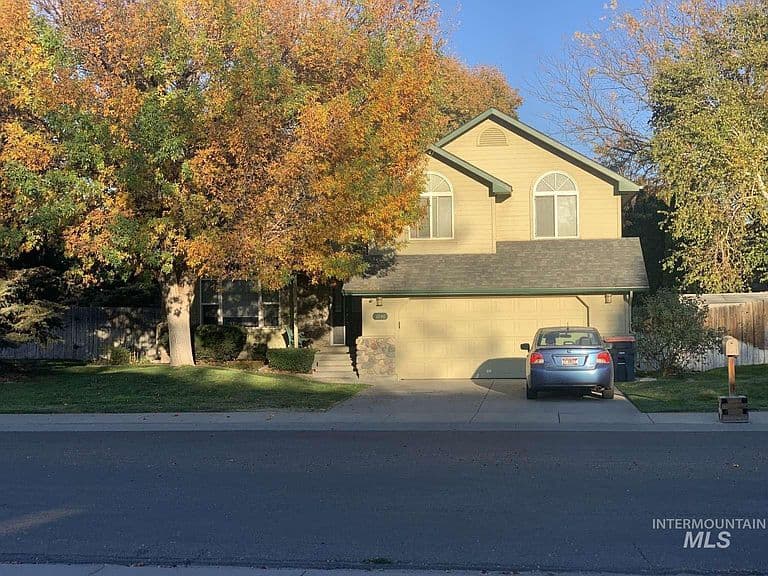 1048 Warm Springs Pl photo 1