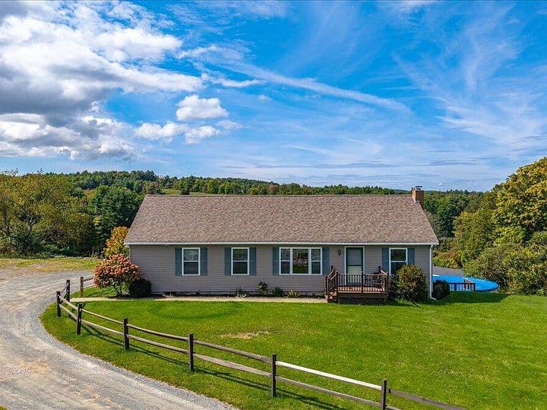 123 Factory Hollow Road photo 1