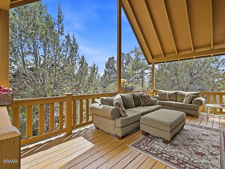 2803 Dogleg Way photo 2