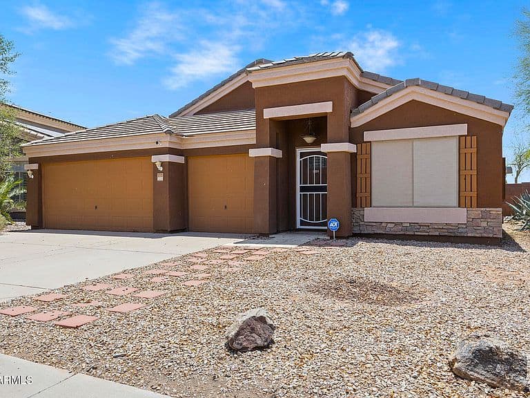 1773 E CARDINAL Drive photo 5
