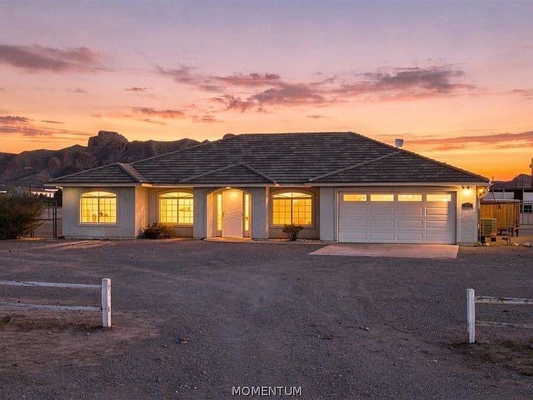 1949 S Estrella Road photo 1
