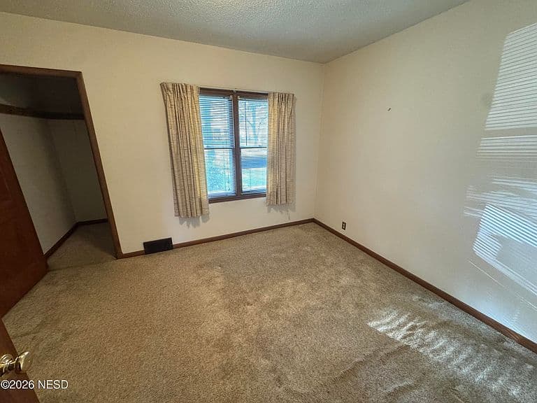 906 N Broadway photo 5