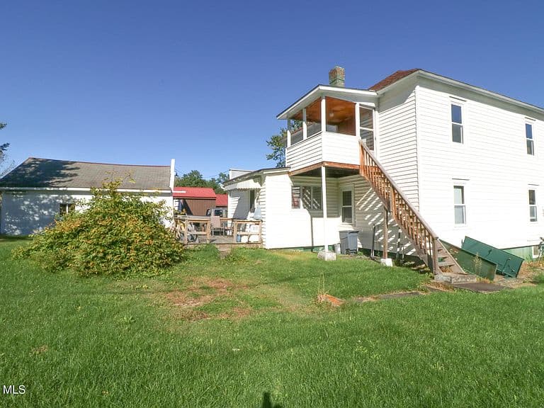 11 Blinn Street photo 1
