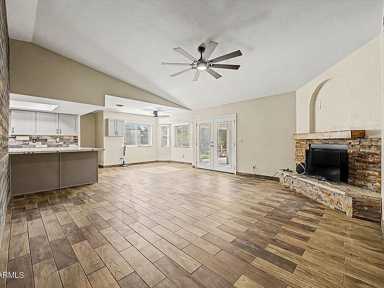 7338 E GREENWAY Street photo 5